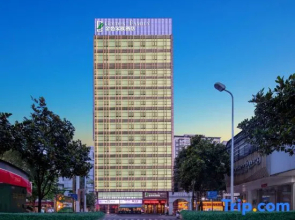 Golden family hotel