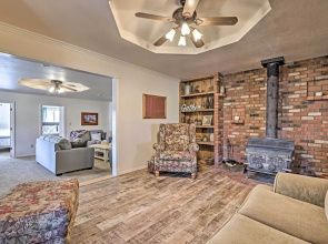 'the Eagar House' White Mountains Gem w/ Views!