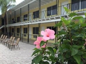Key Largo Inn