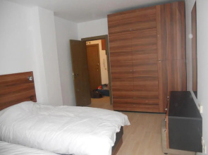 Roy's Apartment in St John Park