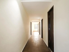 Hotel Red Queen by OYO Rooms
