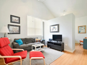 1BR South Austin Steps from 1st by RedAwning