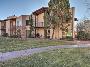 Mtn-view Condo w/ Hot Tub Access in Sedona!