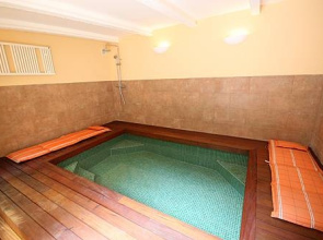Apartment Gaudí Pool
