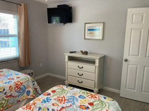 Cayman 201 2 Bedroom Condo by Redawning