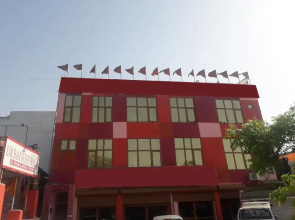 Locham Guest House by OYO Rooms