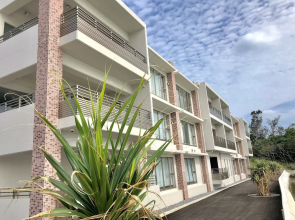 Lara Court Seaside Yagaji