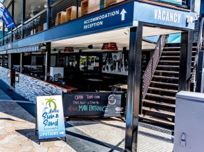 Airlie Sun & Sand Accommodation 5