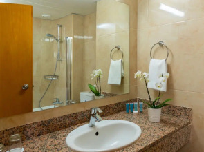 Ascos Coral Beach Hotel