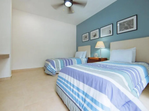 Amazing 2BR condo surrounded by nature by Happy Address