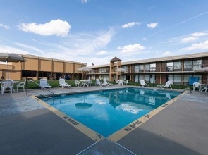 Serena Inn Goldsboro