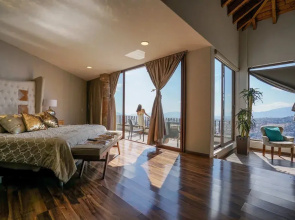 Casa El Mirador Jacuzzi and Terrace