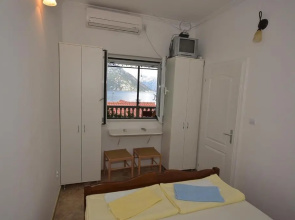 Apartments Morinj