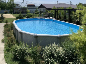 Азов Холидей