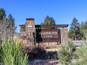 Mammoth West #116 4 Bedrooms 3 Bathrooms Condo