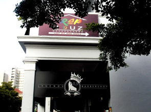 Trap Houz Backpackers