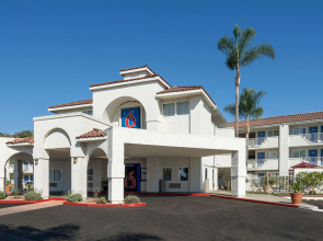 Motel 6 Ventura, CA - South
