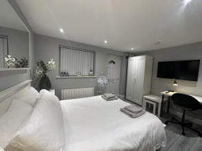 Beautiful 1-bed Modern Luxury Apartment in Luton