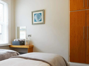 Beachfront Apartment Chloe - Right on the front - Beautifully furnished - Light bright and Airy