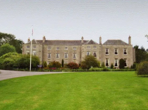 Castle Hotel