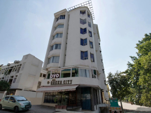 Oyo Flagship 40940 Hotel Green City