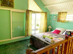 House with One Bedroom in Le Gosier, with Wonderful Sea View, Enclosed Garden And Wifi - 800 M From the Beach