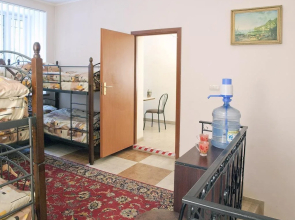 Niko Hostel