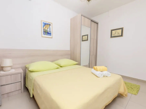 Apartments and Room Mirjana