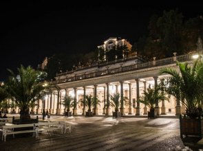 Ontario Hotel Garni