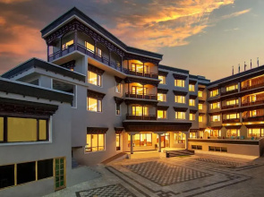 Hotel Jan Palace