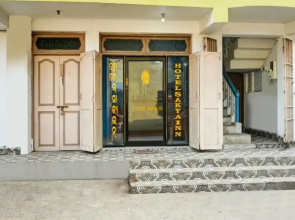 Goroomgo Sakya Inn Puri