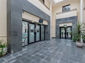 10 Mansion House - Indoor Pool Sea Views Gym