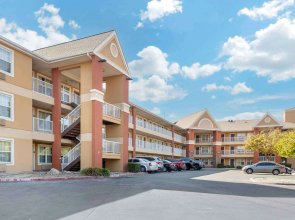 Extended Stay America Suites Fresno North