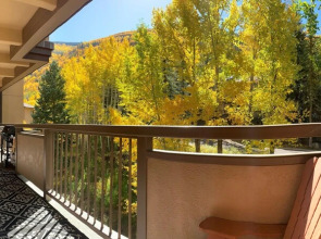 303 Fallridge Condominiums 3 Bedroom Condo by RedAwning