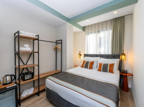 Echinus Lara Hotel