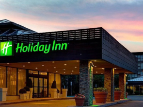 Holiday Inn Toronto Airport East by IHG