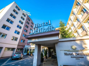 Hotel Délibáb