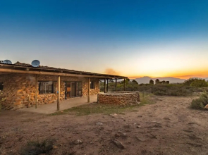 Steenbok farm cottages -Mongoose cottage