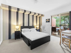Bright Marrickville Flat With Balcony & Parking