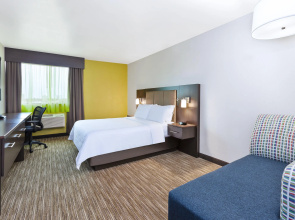 Holiday Inn Express Winnipeg Airport - Polo Park by IHG