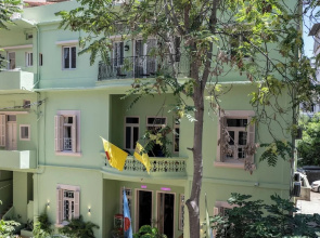 Saya la Villa