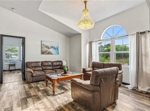Relaxing Family Retreat In The Heart Of Sebastian 3 Bedroom Home