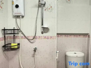 Family room @ B&G Hat Yai Hostel