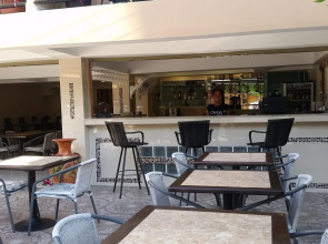 Patumnak Beach Guesthouse