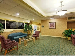 亨茨维尔大学路智选假日酒店(Holiday Inn Express Hotel & Suites Huntsville University Drive)