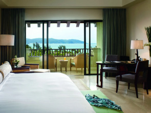 Отель The Ritz-Carlton Sanya Yalong Bay