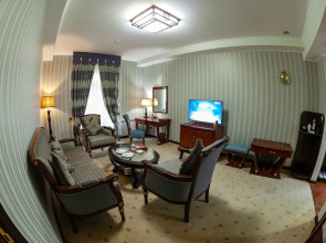 Отель Zargaron Plaza