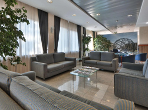 Home2 Suites by Hilton KCI Airport
