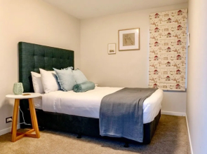 Lake Pukaki - Lake House