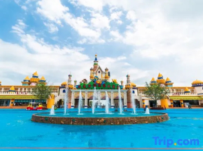 Huludao Ningzhe Hotel (Feitian Square)